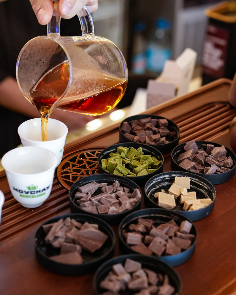 Domingo 12.07 | Taller de Maridaje de Té y Chocolate de Especialidad con Kina Chocolates