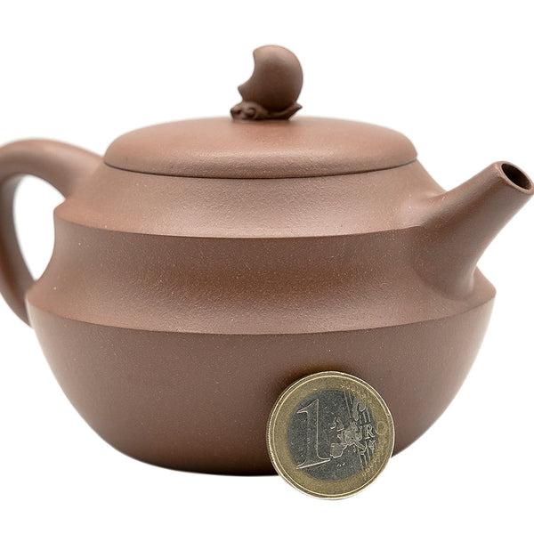 Yixing teapot # 91210